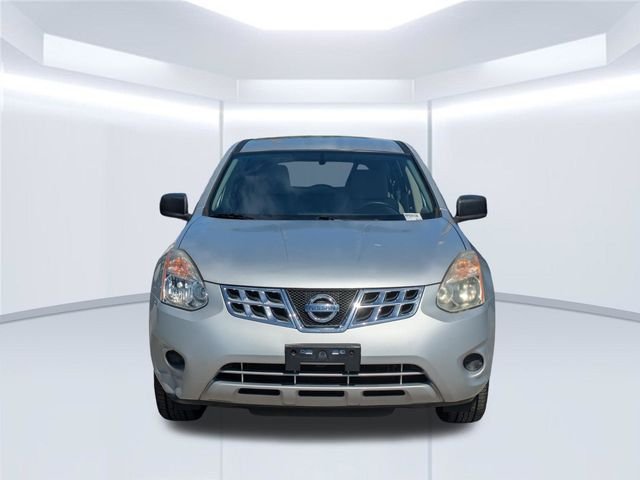 Used 2013 Silver Nissan S image 10