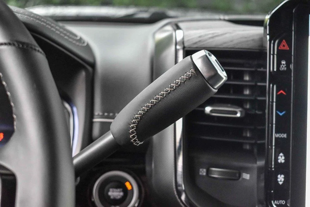 New 2026 Diamond Black Crystal Pearl-Coat Exterior Paint RAM Limited image 21