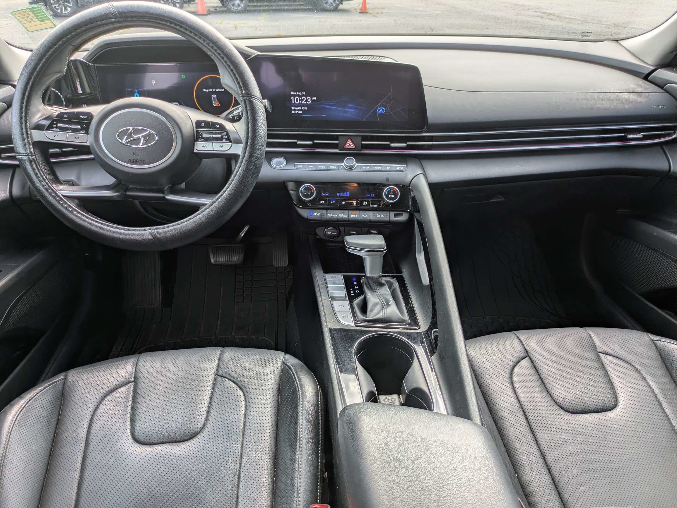 Used 2023 Black Hyundai Limited image 10