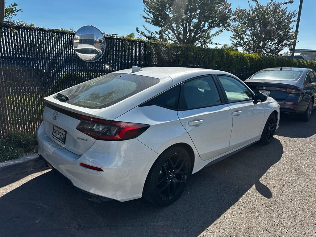 Used 2024  Honda Sport image 12