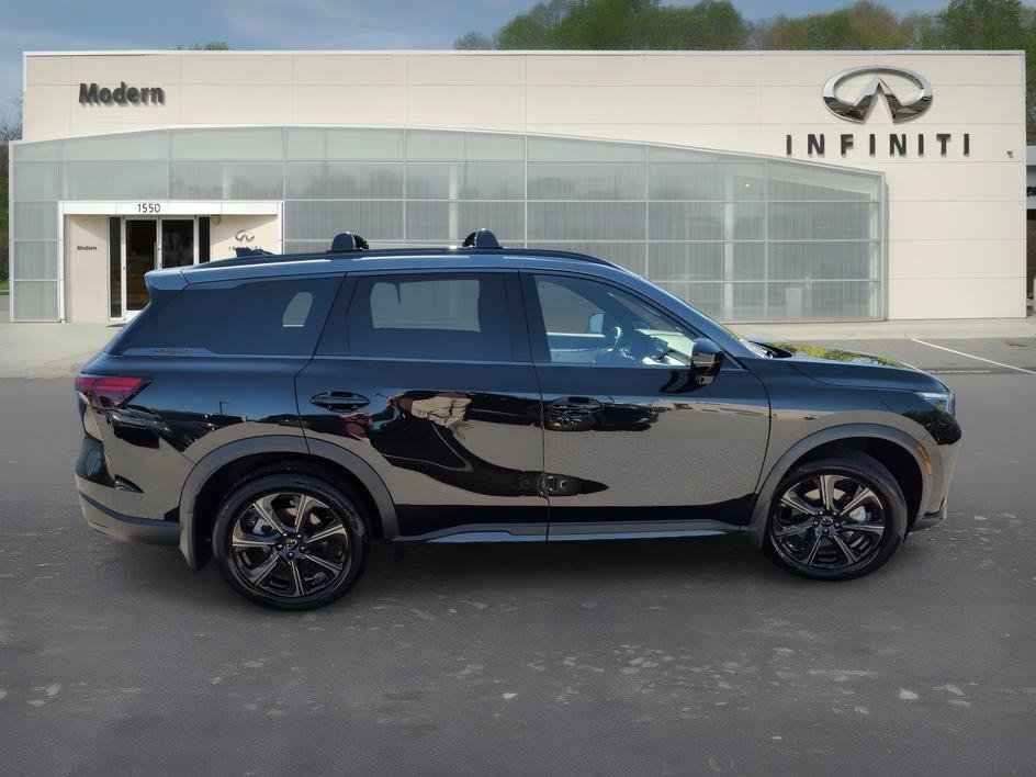 Used 2027 Mineral Black/Graphite Shadow INFINITI AUTOGRAPH image 3