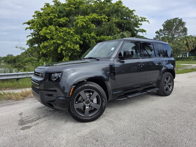 2026 Land Rover Defender 110 P400 X-Dynamic SE