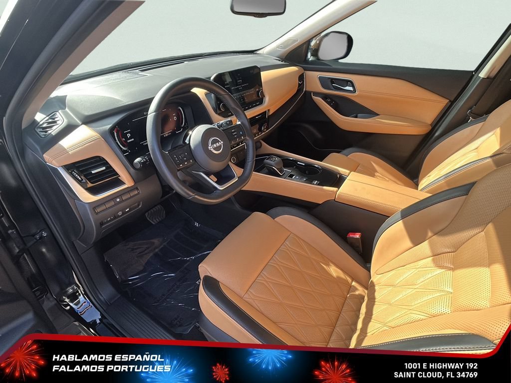 Used 2023 Black Nissan Platinum FWD image 15