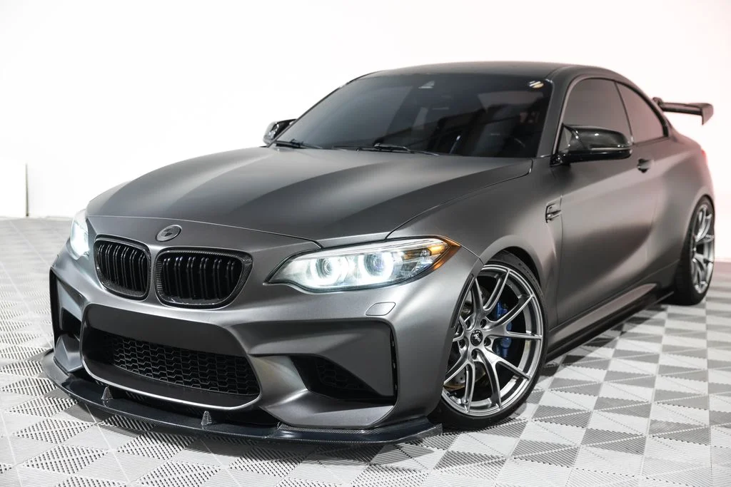Used 2018 White BMW Base image 1