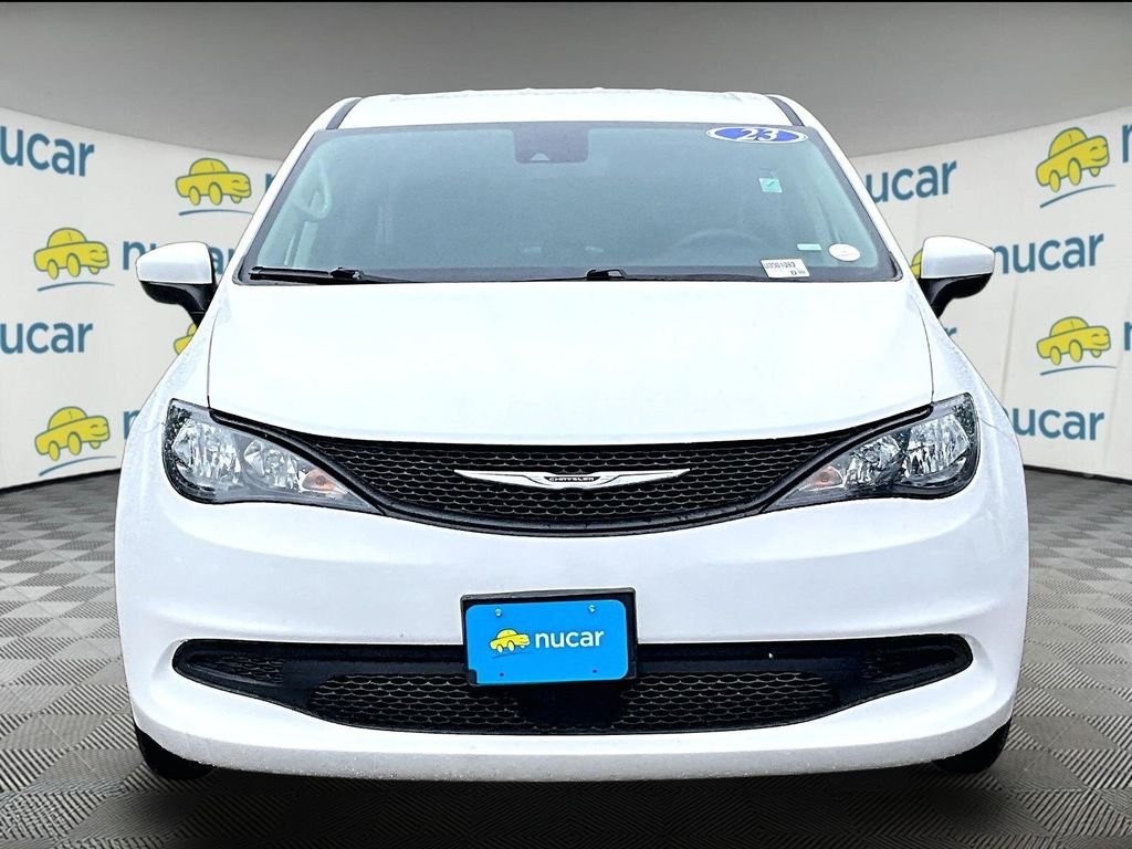 Used 2023 White Chrysler LX image 2