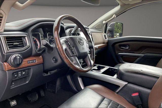 Used 2017 Red Nissan Platinum Reserve image 12