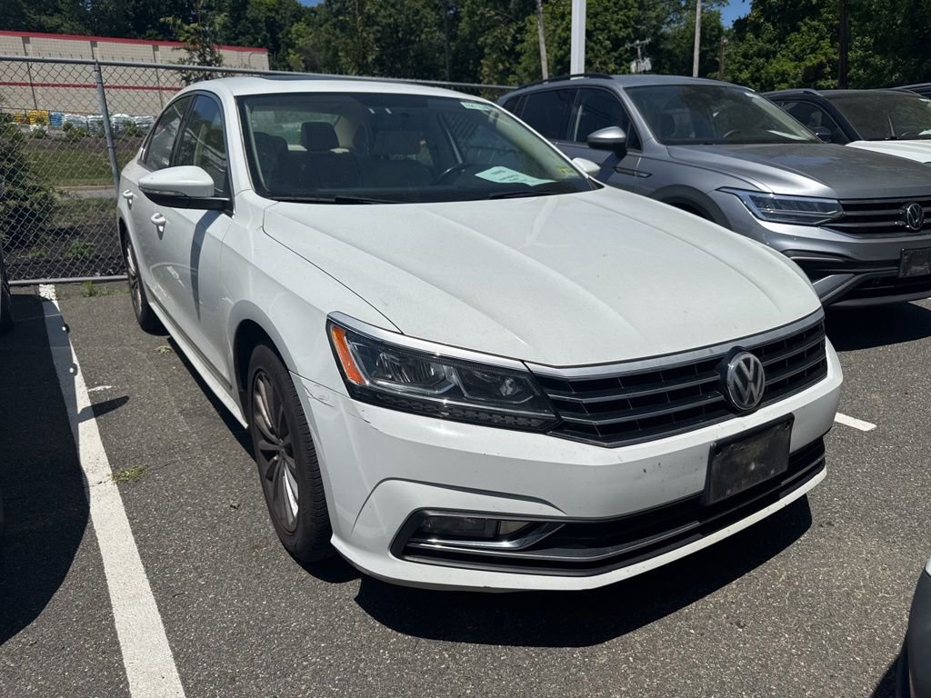 Used 2017 White Volkswagen 1.8T SE image 2