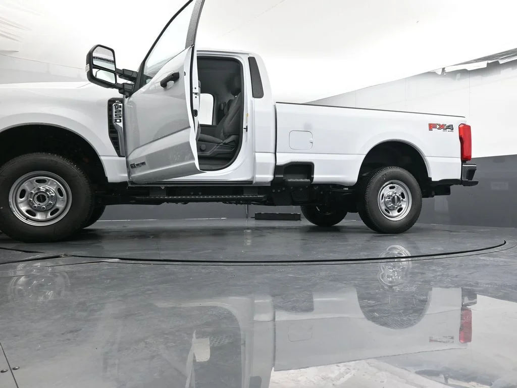 2026 Ford F-250 Super Duty XL - Photo 37