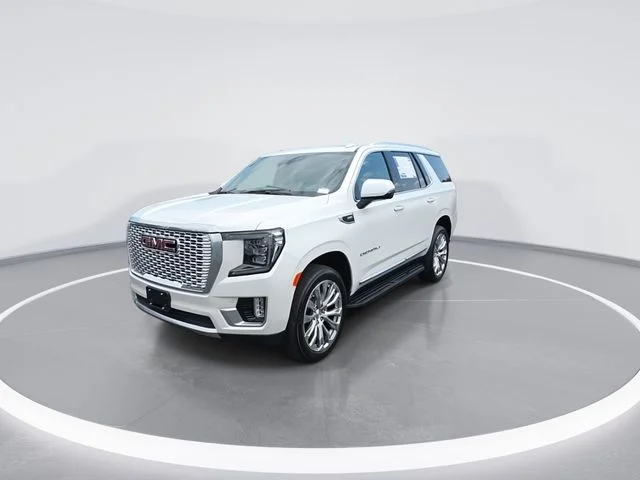 Used 2024 White GMC Denali image 4