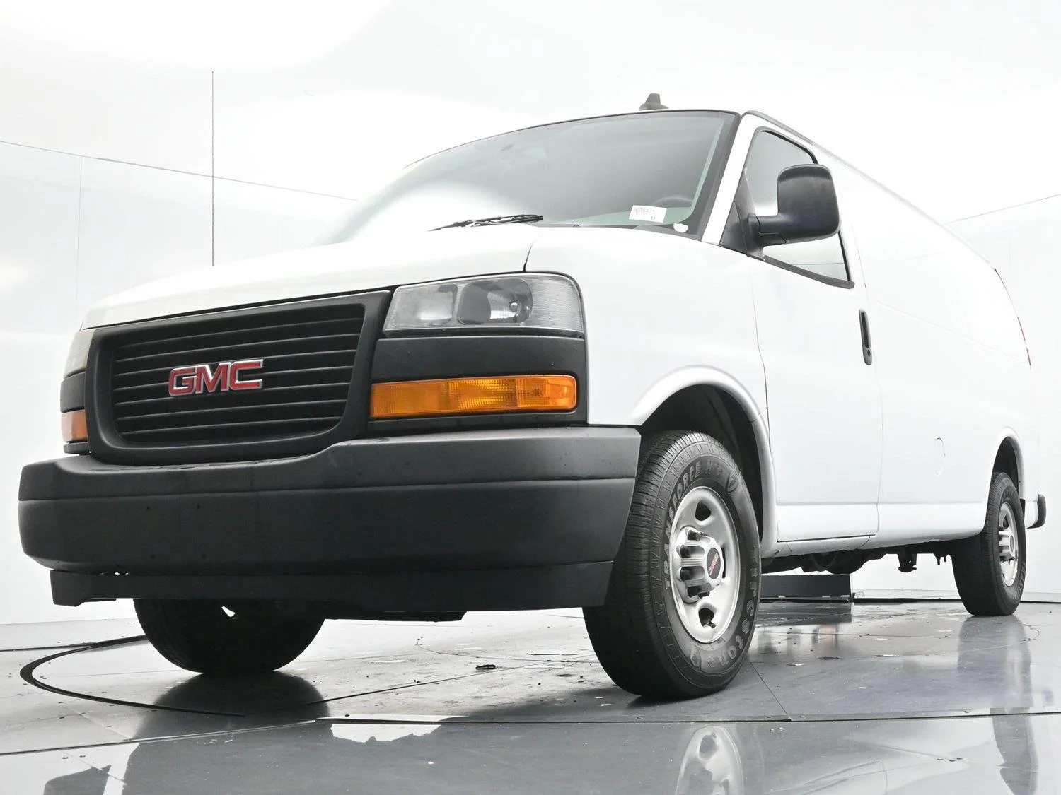 Used 2018 Summit White GMC 2500 image 40