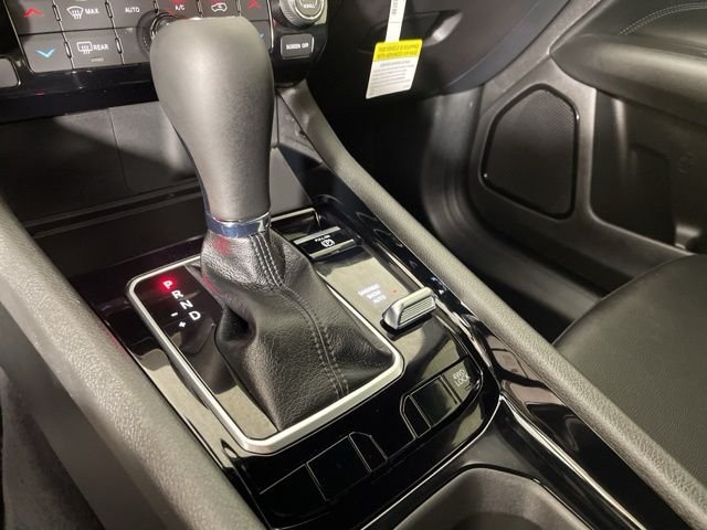 New 2026 Red Hot Pearlcoat Jeep Latitude image 34