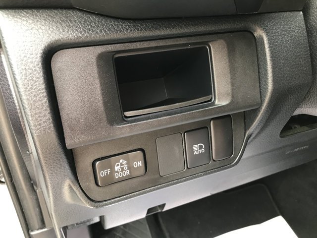 Used 2018 Super White Toyota SR image 12