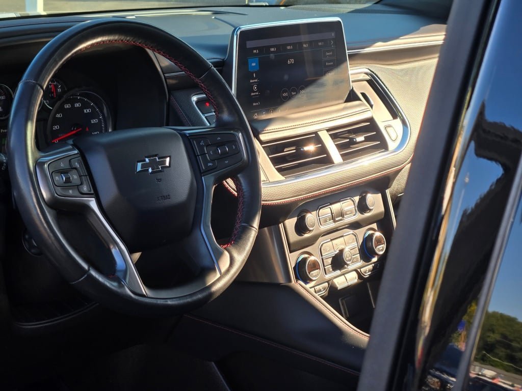 2021 Chevrolet Suburban RST - Photo 28