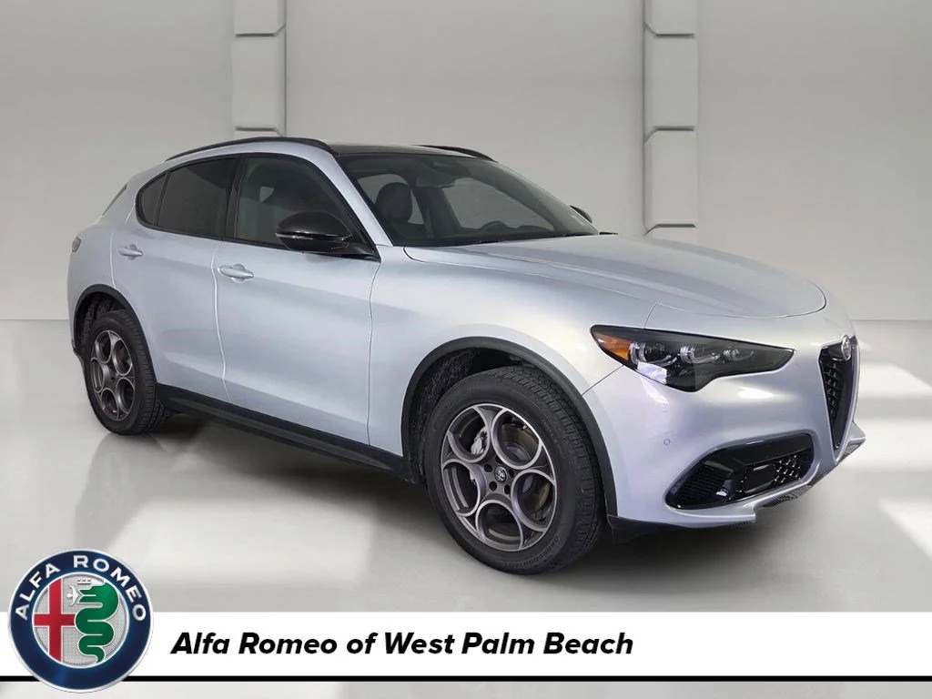 New 2026 Moonlight Gray Metallic Alfa Romeo Base image 1