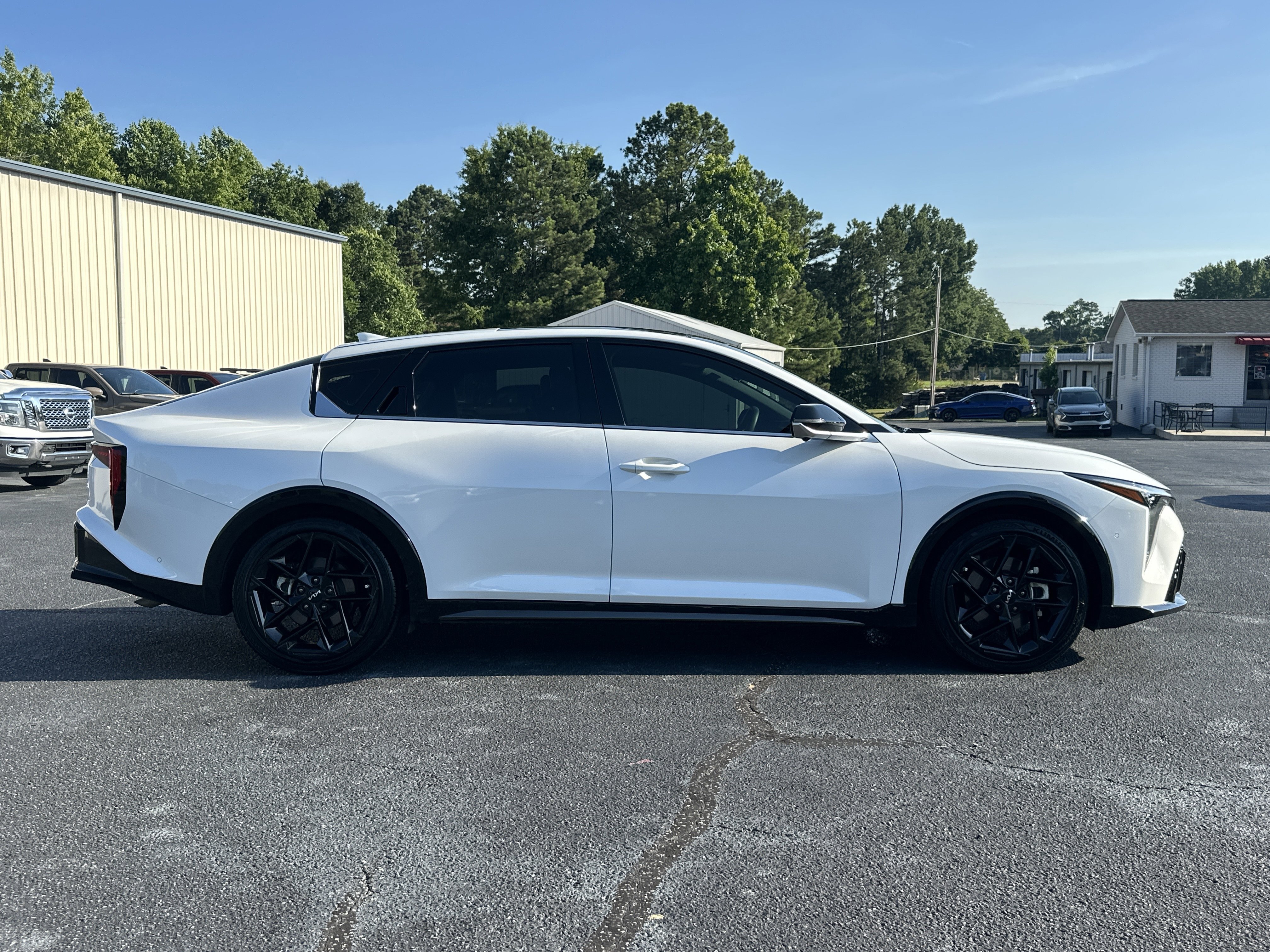 Used 2025 Snow White Pearl Kia GT-Line Turbo image 9