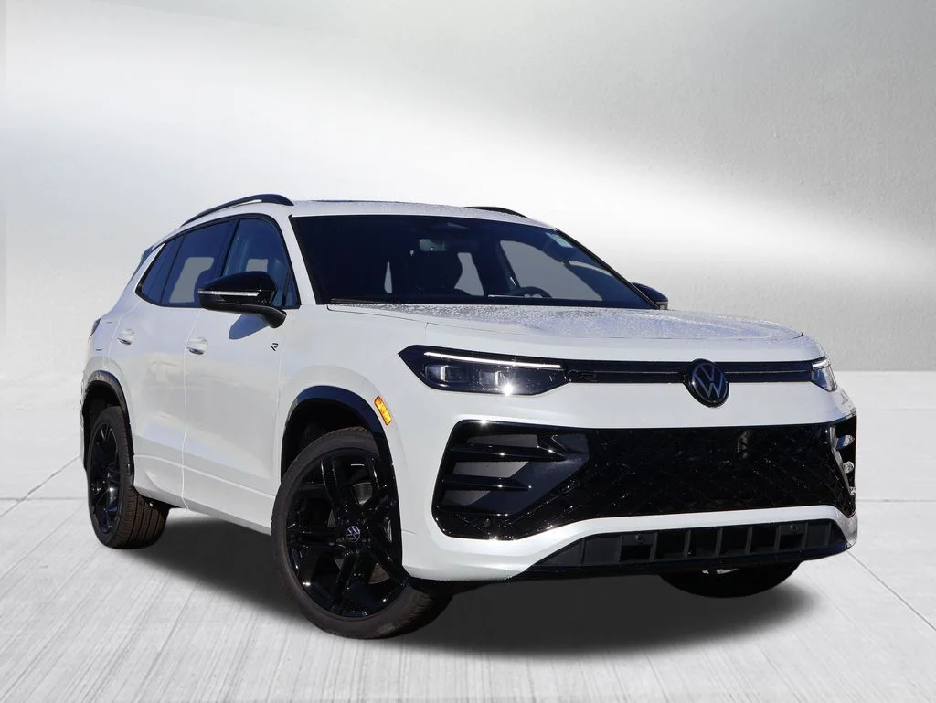 New 2026 White Volkswagen 2.0T SE R-Line Black image 1