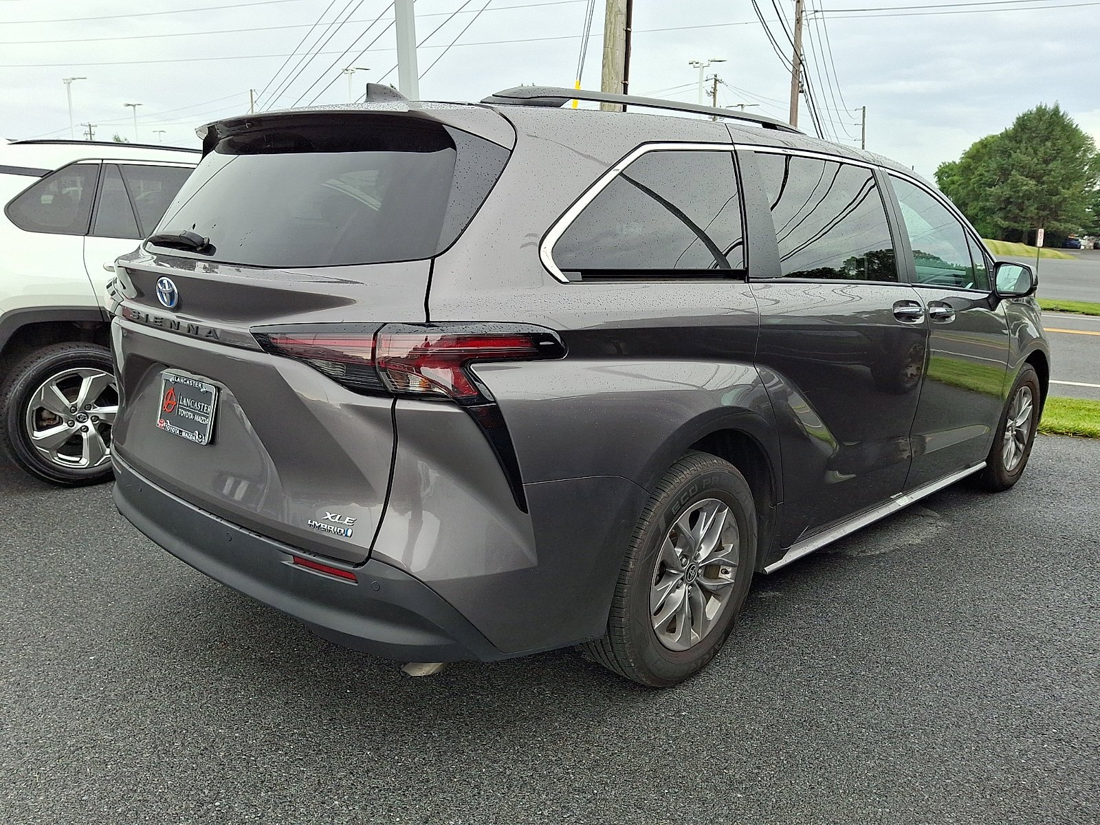 Used 2024 Predawn Gray Mica   1H1 Toyota XLE image 4