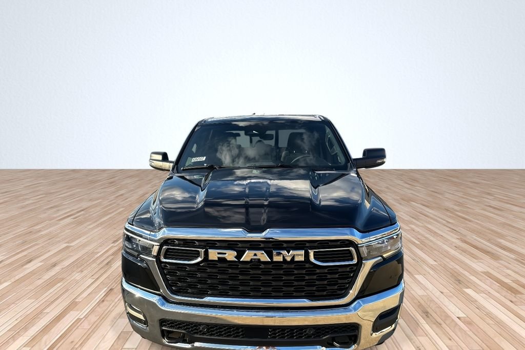 New 2026 Diamond Black Crystal Pearl-Coat Exterior Paint RAM Big Horn/Lone Star image 2