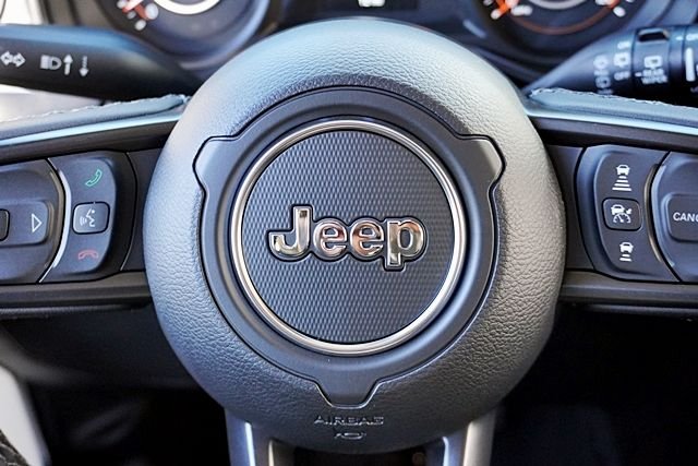 New 2026 Bright White Clear-Coat Exterior Paint Jeep Sport S image 40