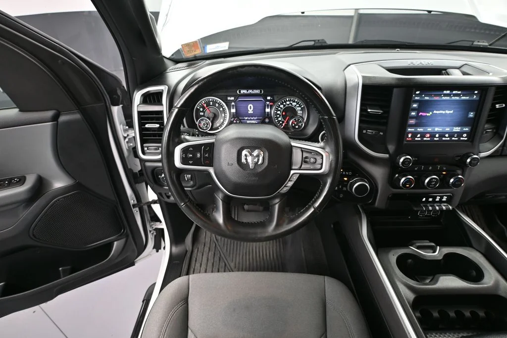 Used 2021 White Ram Big Horn/Lone Star image 29
