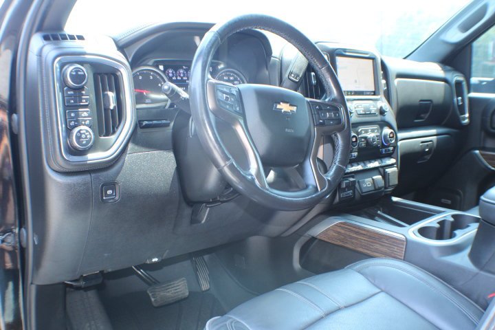 Used 2020 Black Chevrolet High Country image 8