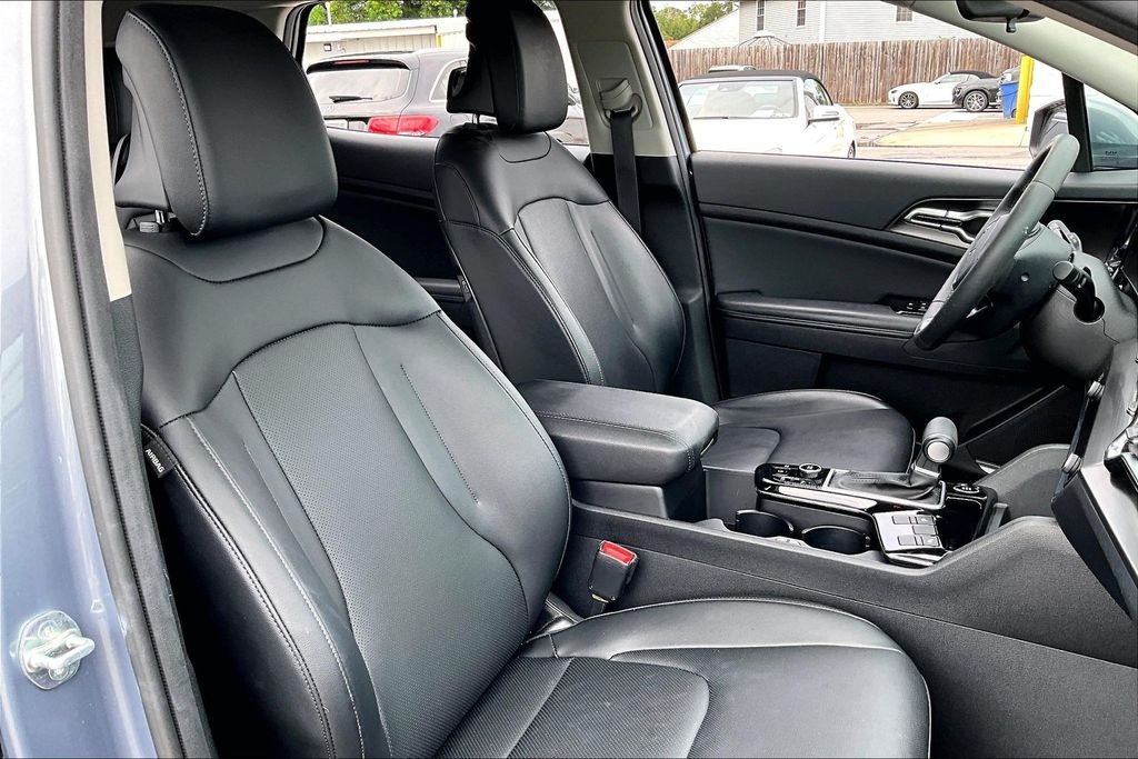 Used 2023 Silver Kia EX image 29