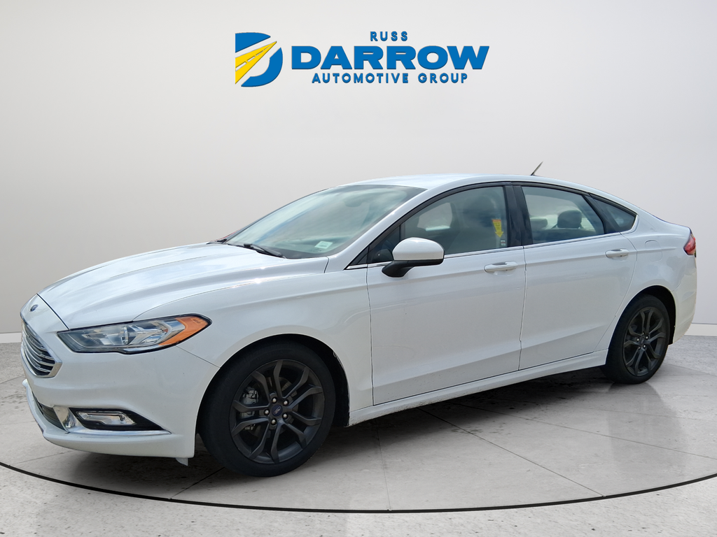 2018 Ford Fusion SE's photo