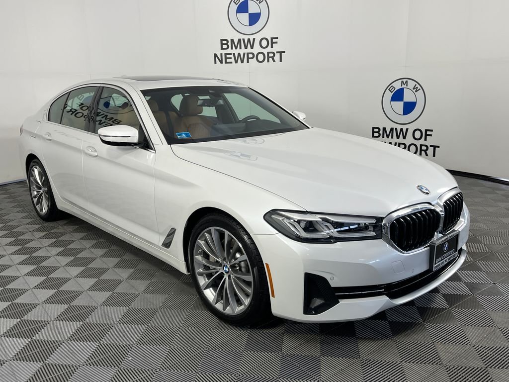 Used 2023 White BMW 530i xDrive image 1