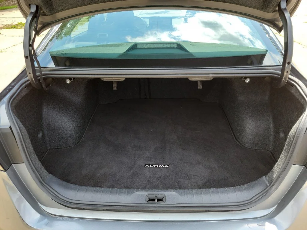 Used 2023 Gray Nissan 2.5 SV image 8