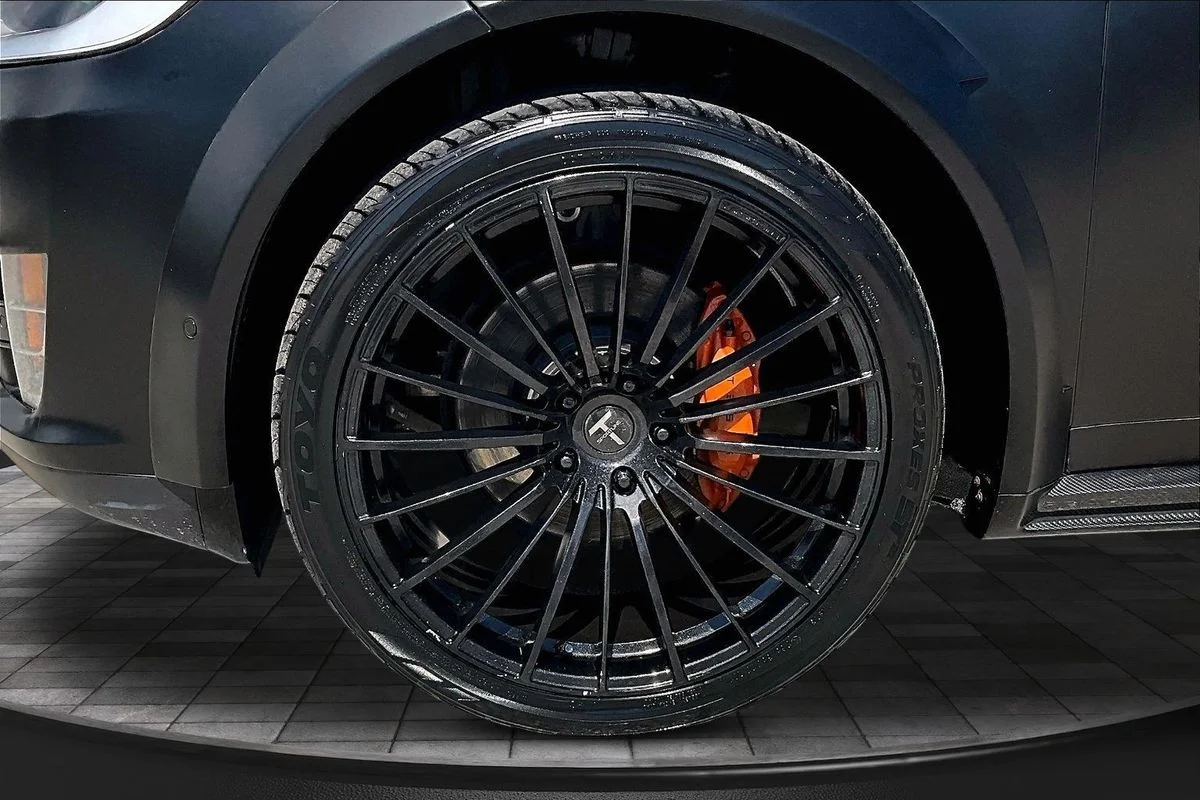 Used 2020  Tesla Performance Dual Motor All-Wheel Drive image 35