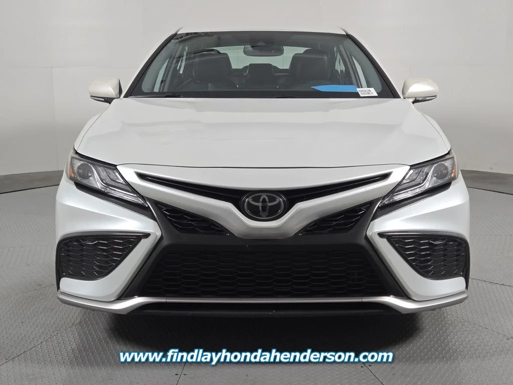 Used 2022 Pearl Toyota XSE image 8