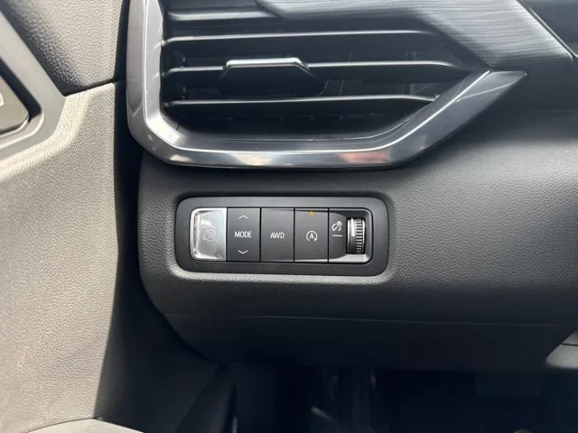 2026 GMC Acadia AT4 - Photo 24