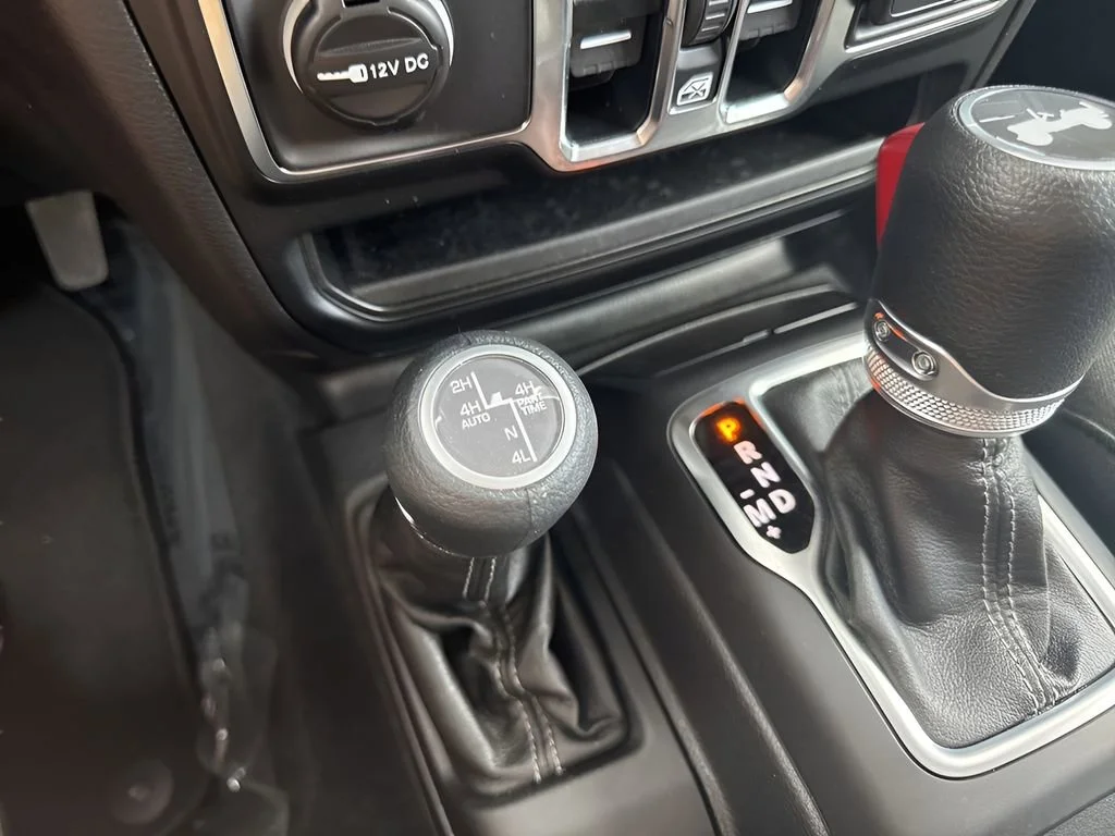 Used 2025 Red Jeep Sahara image 22