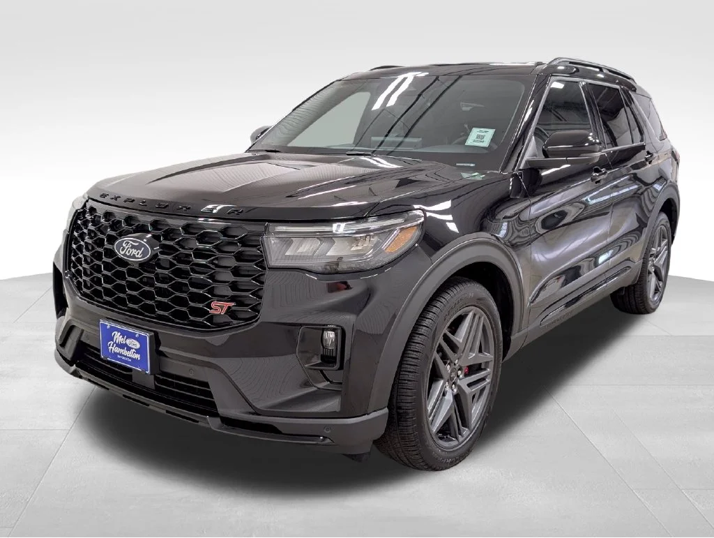New 2027 Agate Black Metallic Ford ST image 18