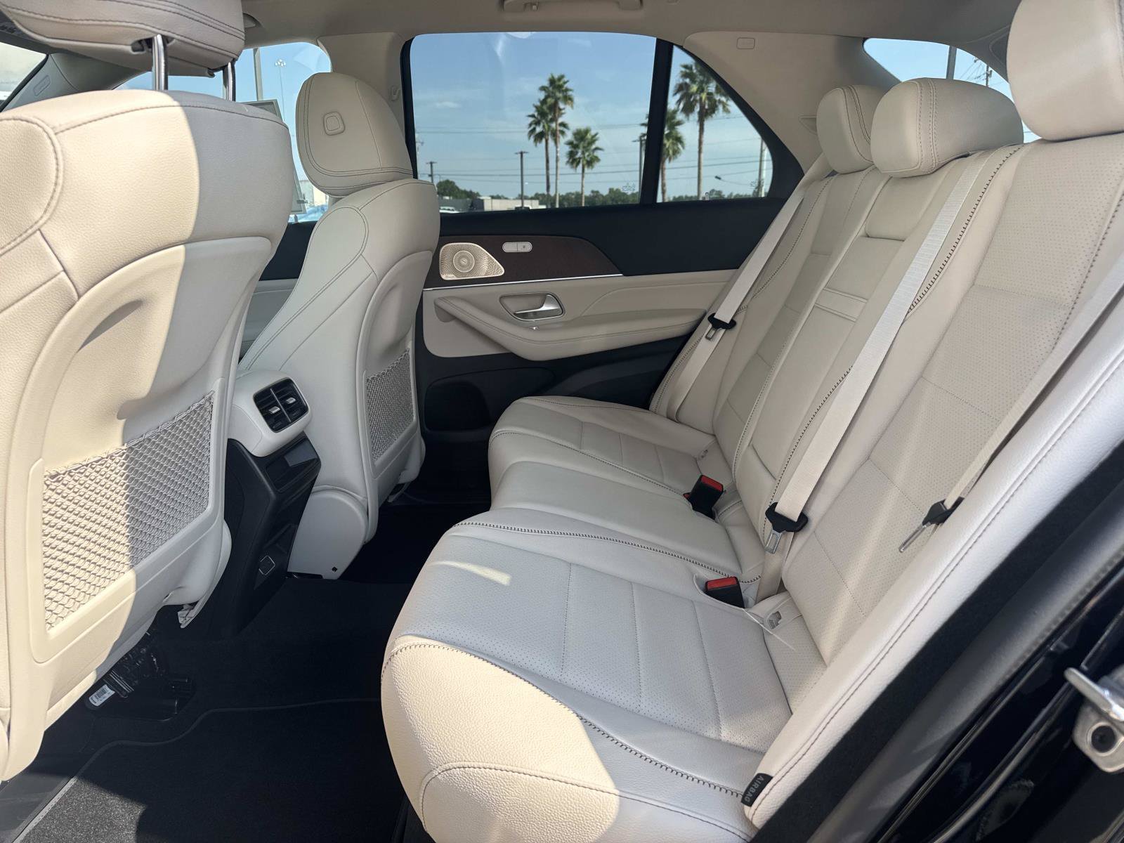 New 2027 Black Mercedes-Benz GLE 350 image 8