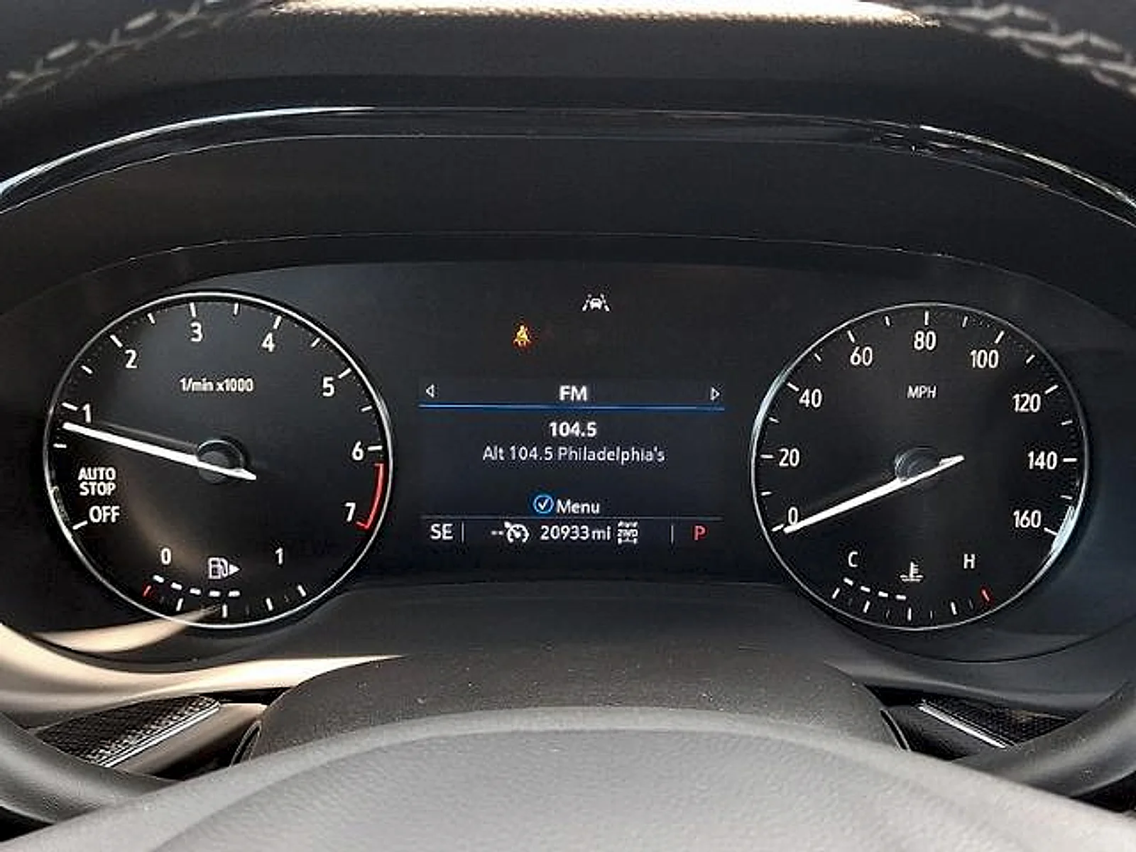 Used 2023 Summit White Buick Preferred AWD image 18