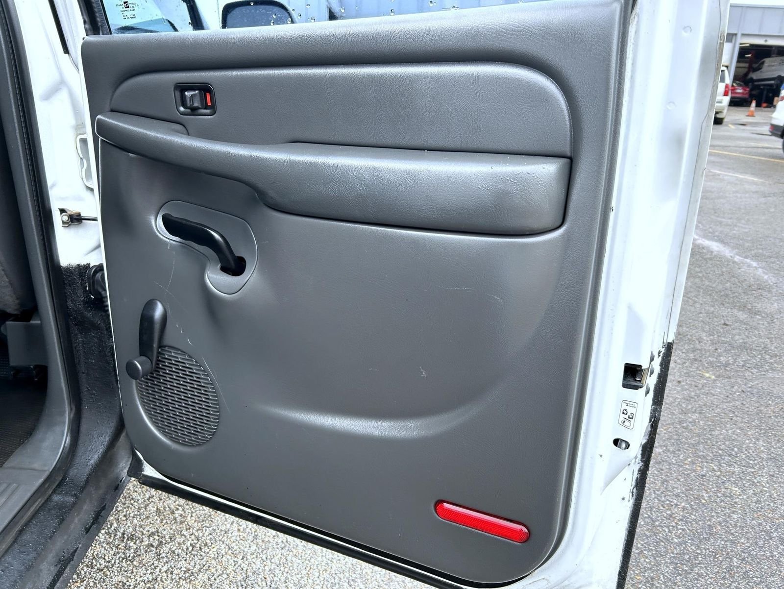 Used 2003 White Chevrolet Base image 17
