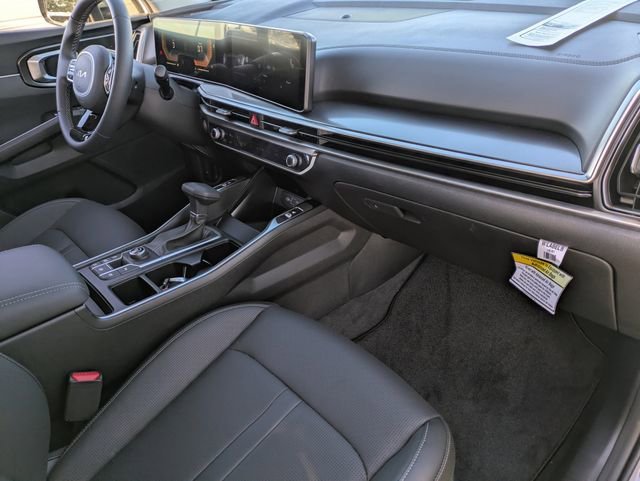 2025 Kia Sorento S - Photo 13