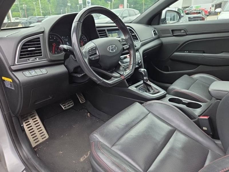 Used 2018 Silver Hyundai Sport image 9