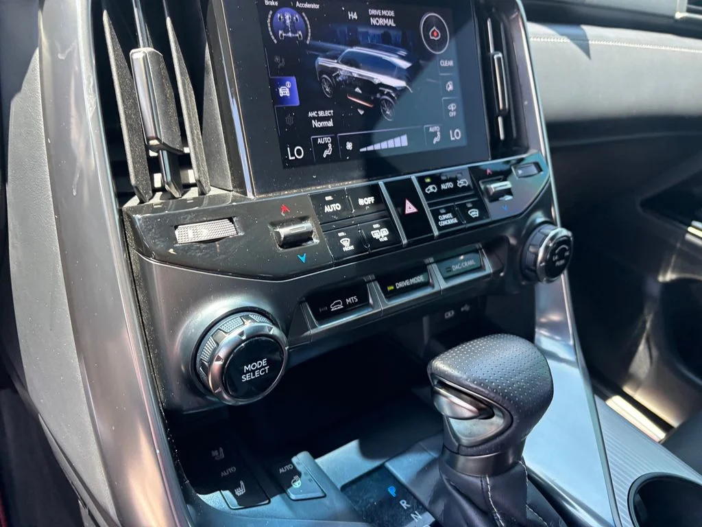 Used 2023 Silver Lexus 600 F SPORT image 19