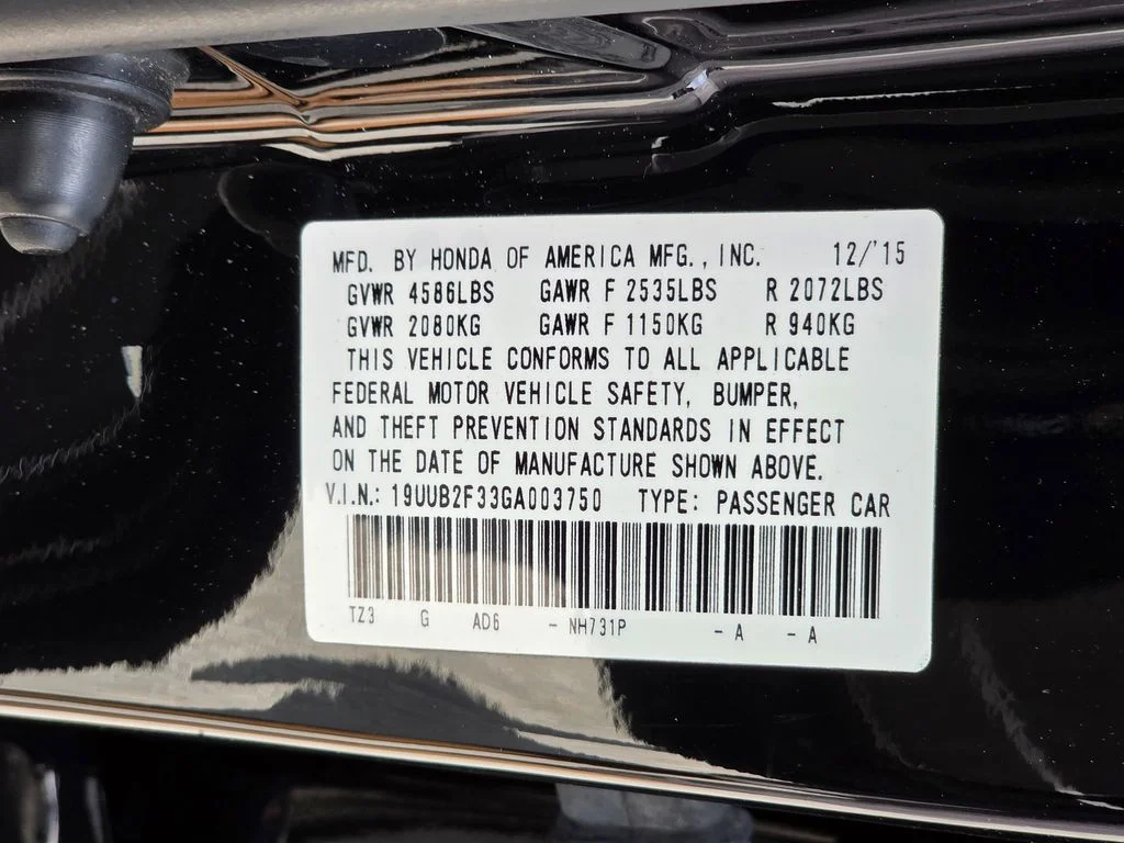Used 2016 Black Acura V6 image 29