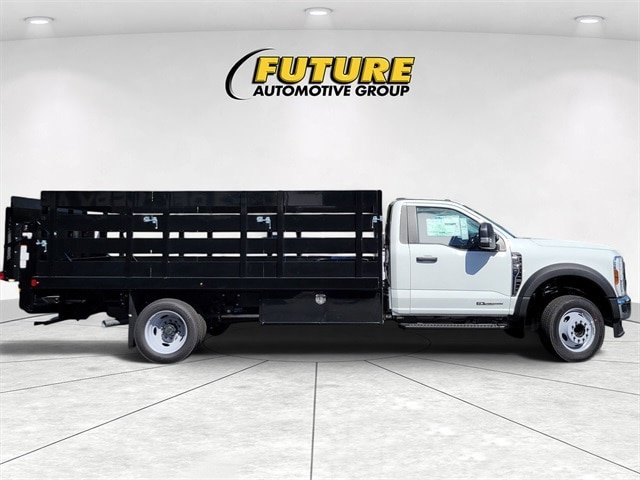 New 2024 Oxford White Ford F-450® XL image 29
