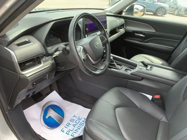 Used 2024 Silver Toyota XLE image 11