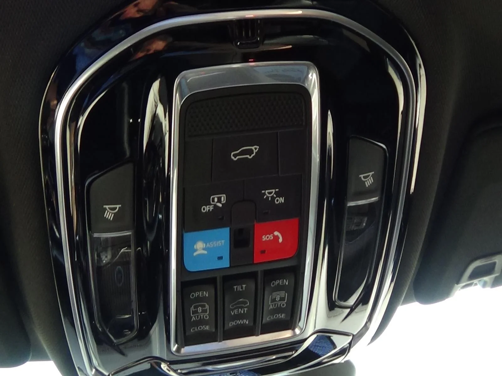 Used 2024 Rocky Mountain Pearl Coat (pfj) Jeep Summit image 30