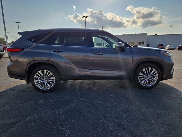 Used 2023 Gray Toyota Platinum image 9