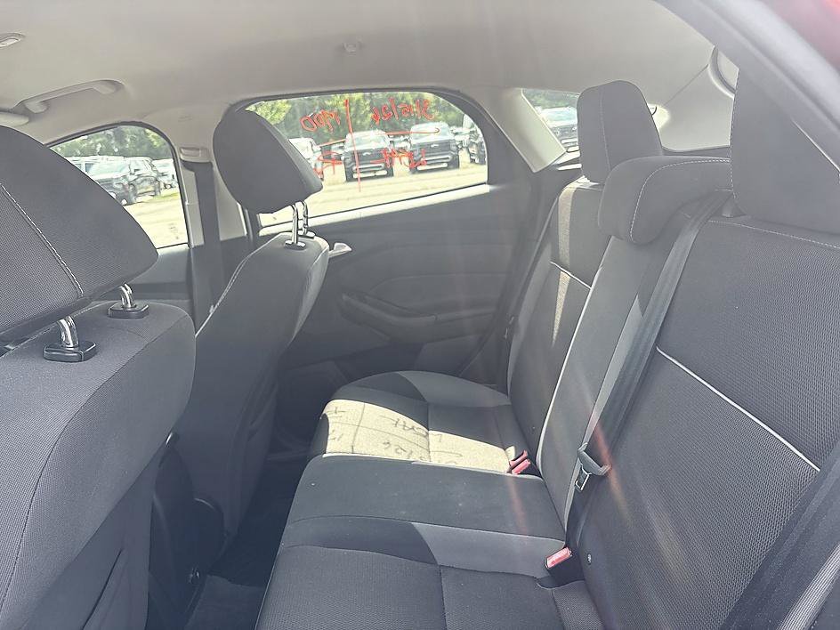 Used 2013 Ruby Red Metallic Tinted Clearcoat Ford SE image 20