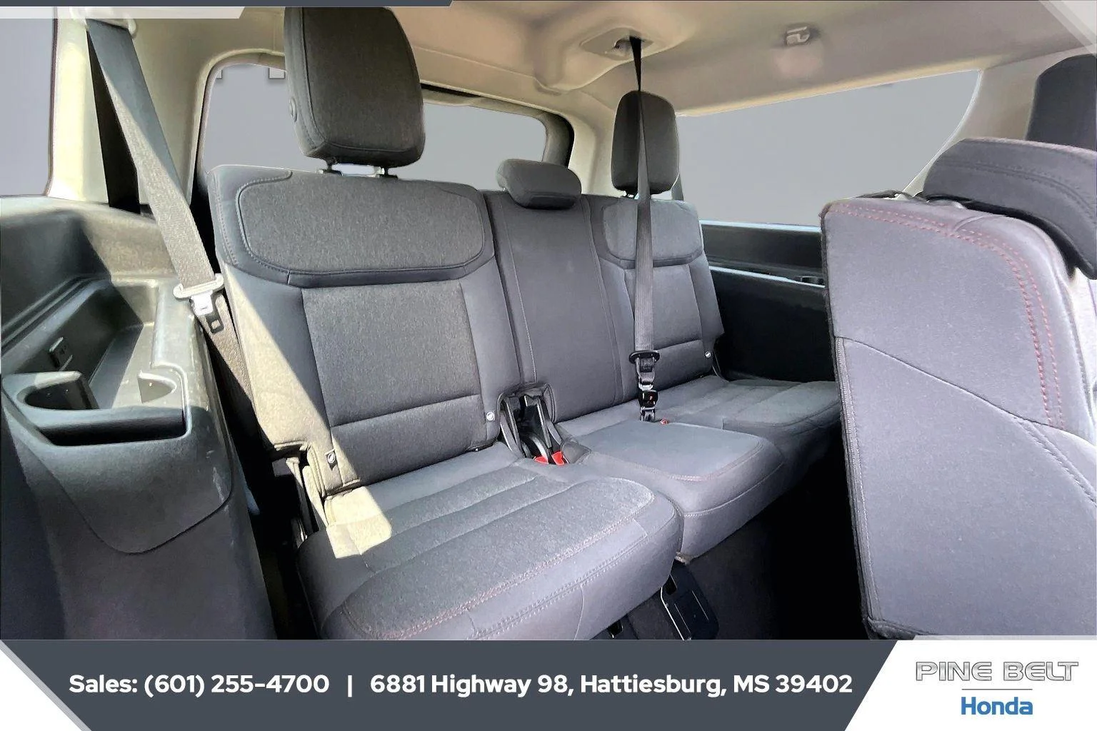 Used 2025 Space Silver Ford Active image 21