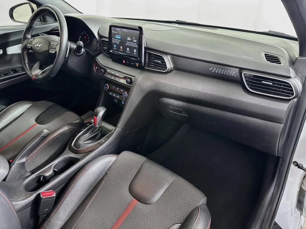 Used 2019 White Hyundai Turbo image 35