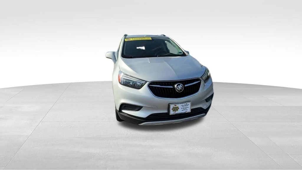Used 2022 Silver Buick Preferred image 10