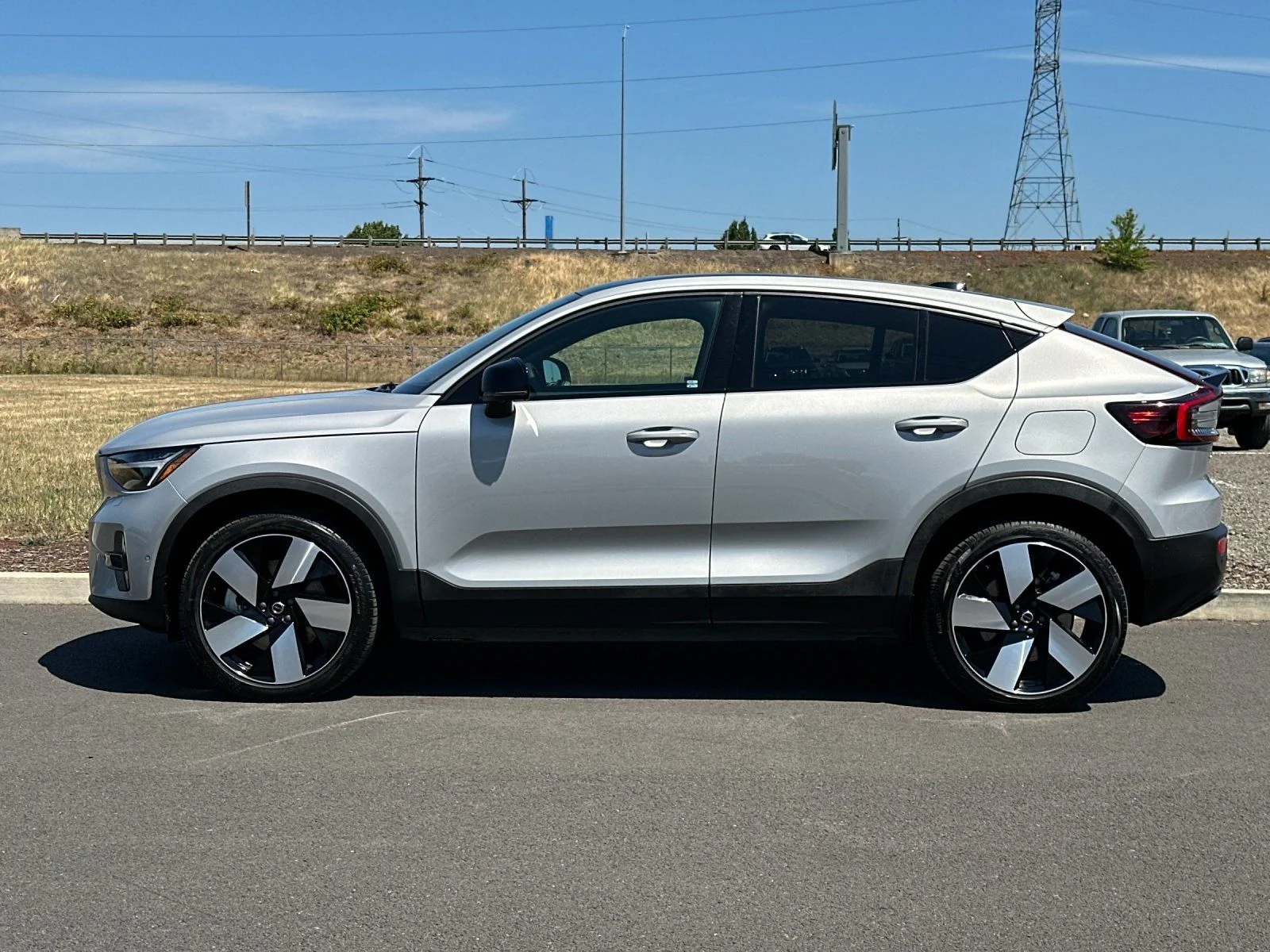 Used 2023 Silver Volvo Ultimate image 6